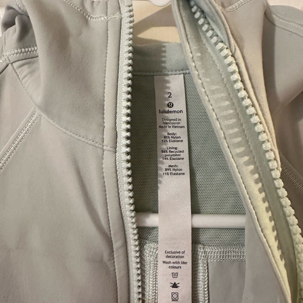 Lululemon Define Jacket - Picture 2 of 3